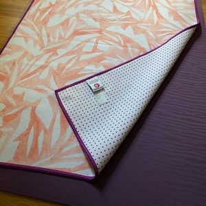 Manduka eKO Lite 4mm yoga mat + yogitoes towel